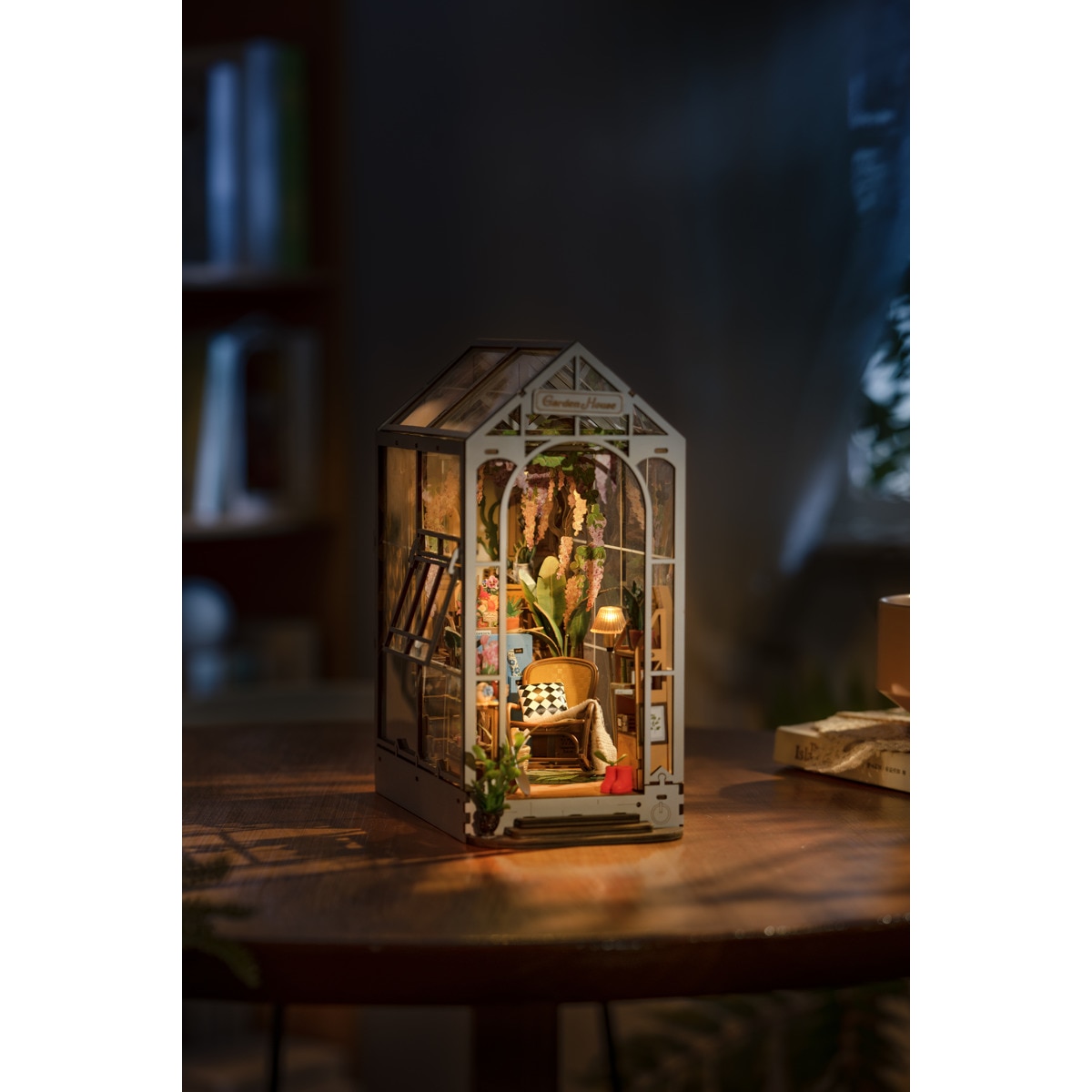 Maquete de Base para Livros Rolife Flower House 3