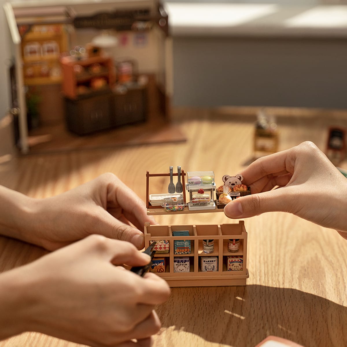 Maquete de Casa em Miniatura Rolife Becka´s Baking House 4