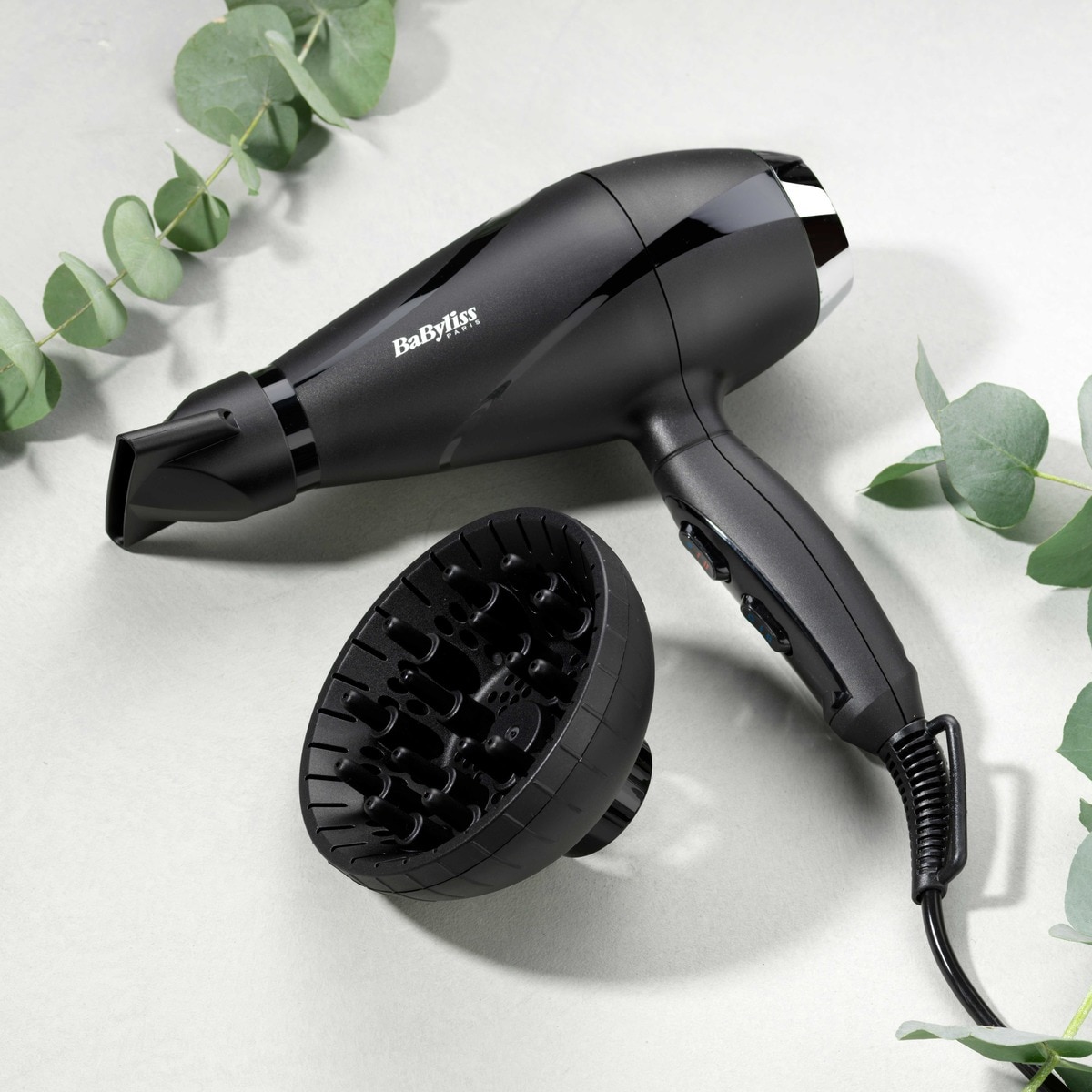 Secador Babyliss ShinePro 6713DE con motor AC 2