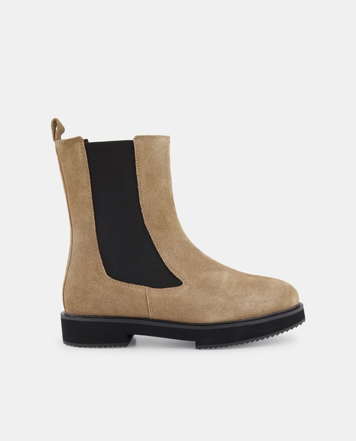 Imagen 0 de Botín de mujer de ante tipo chelsea