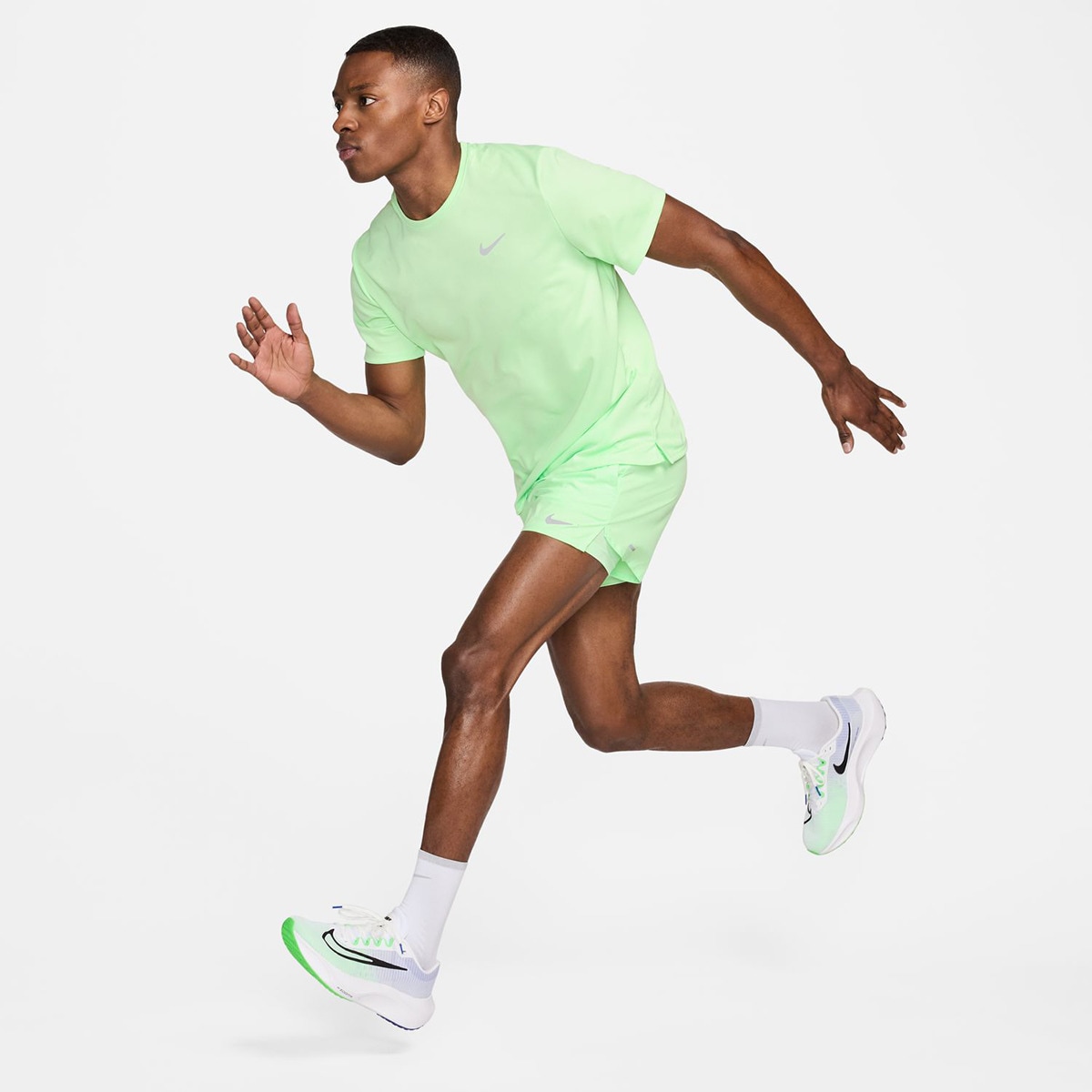 T-shirt de homem Miler Nike Verde-flúor-5