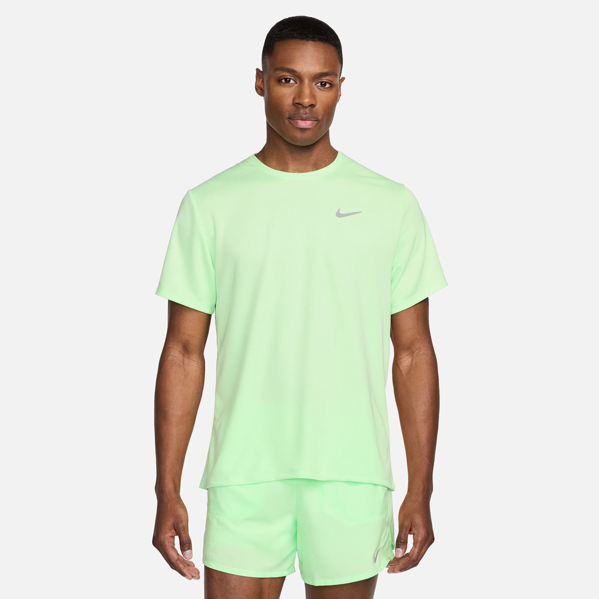 T-shirt de homem Miler Nike Verde-flúor-1