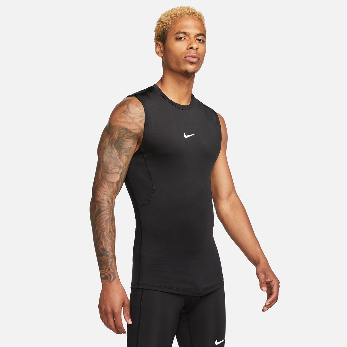 T-shirt de homem Pro Nike Preto-1