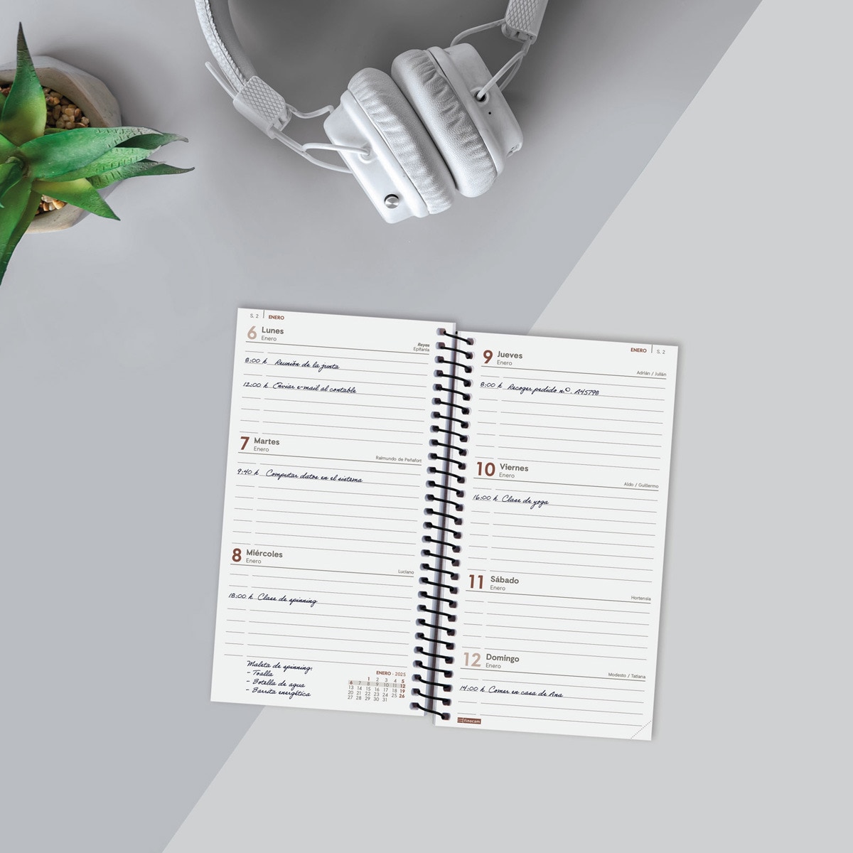 Agenda ano 2025 Espiral Basics Year E9-94x171 mm semana vista horizontal Finocam preto Preto-3