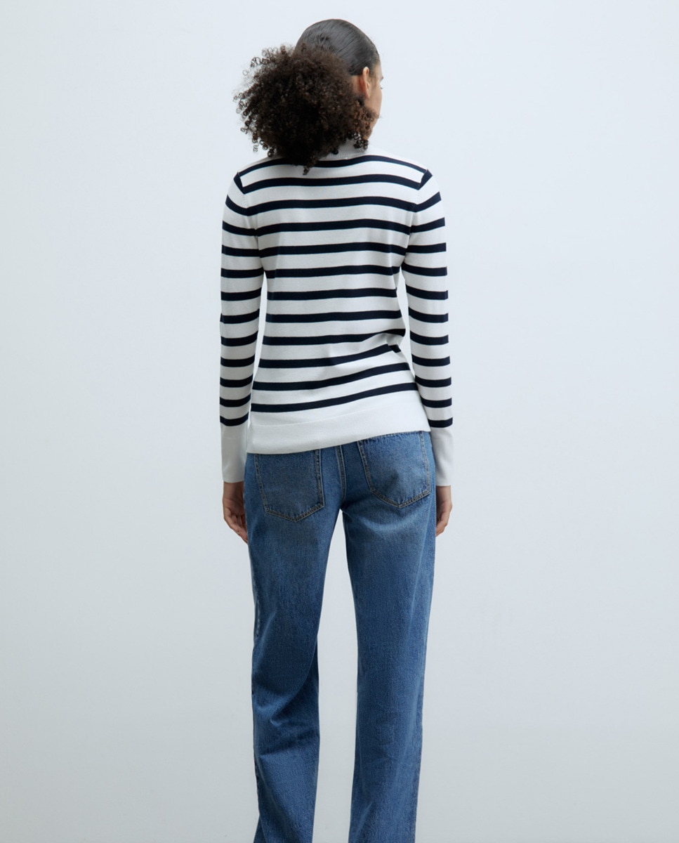 Camisola de Malha às Riscas e com Meia Gola Branco-5