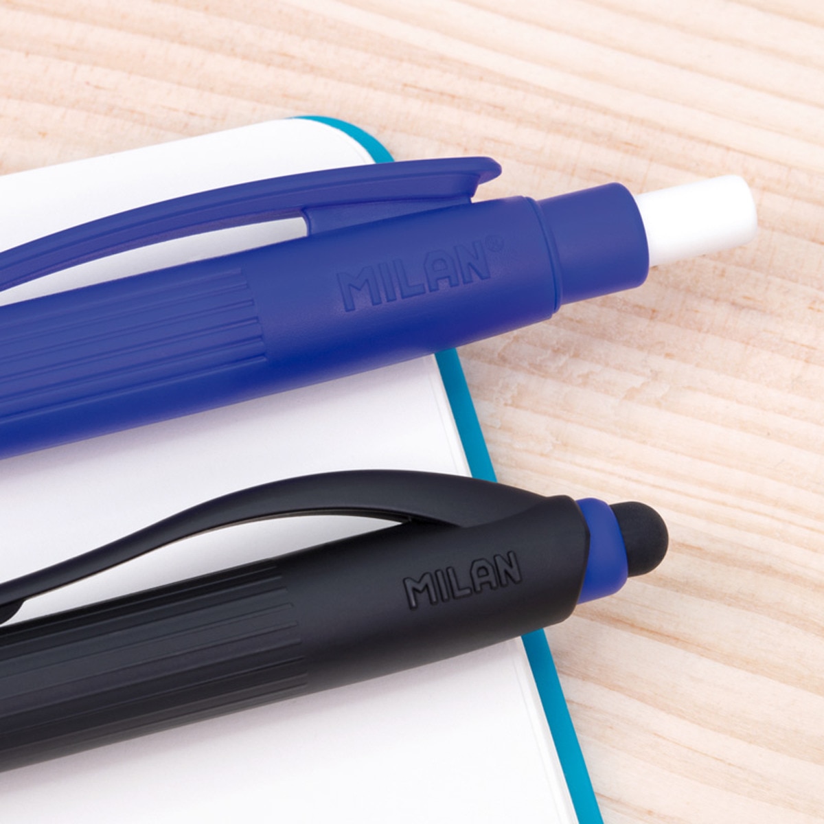 Lapiseira PL1 0,7 mm HB MILAN azul Azul-4