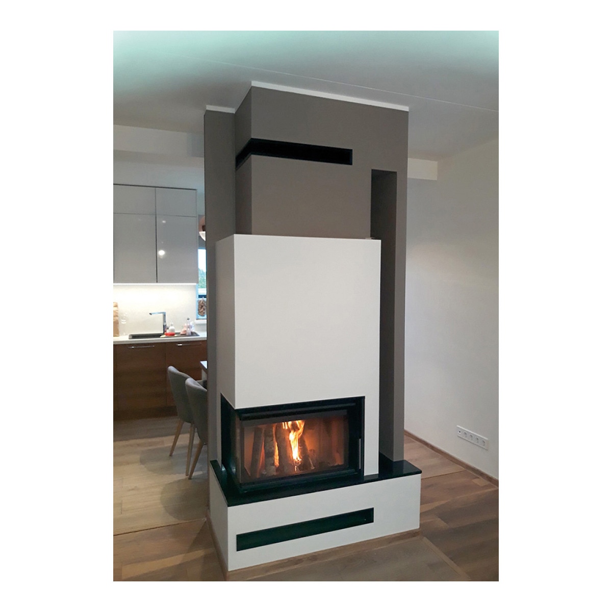 Chimenea Leña Heat F68/31 Esquinera Izquierda Puerta Lateral Negro-4