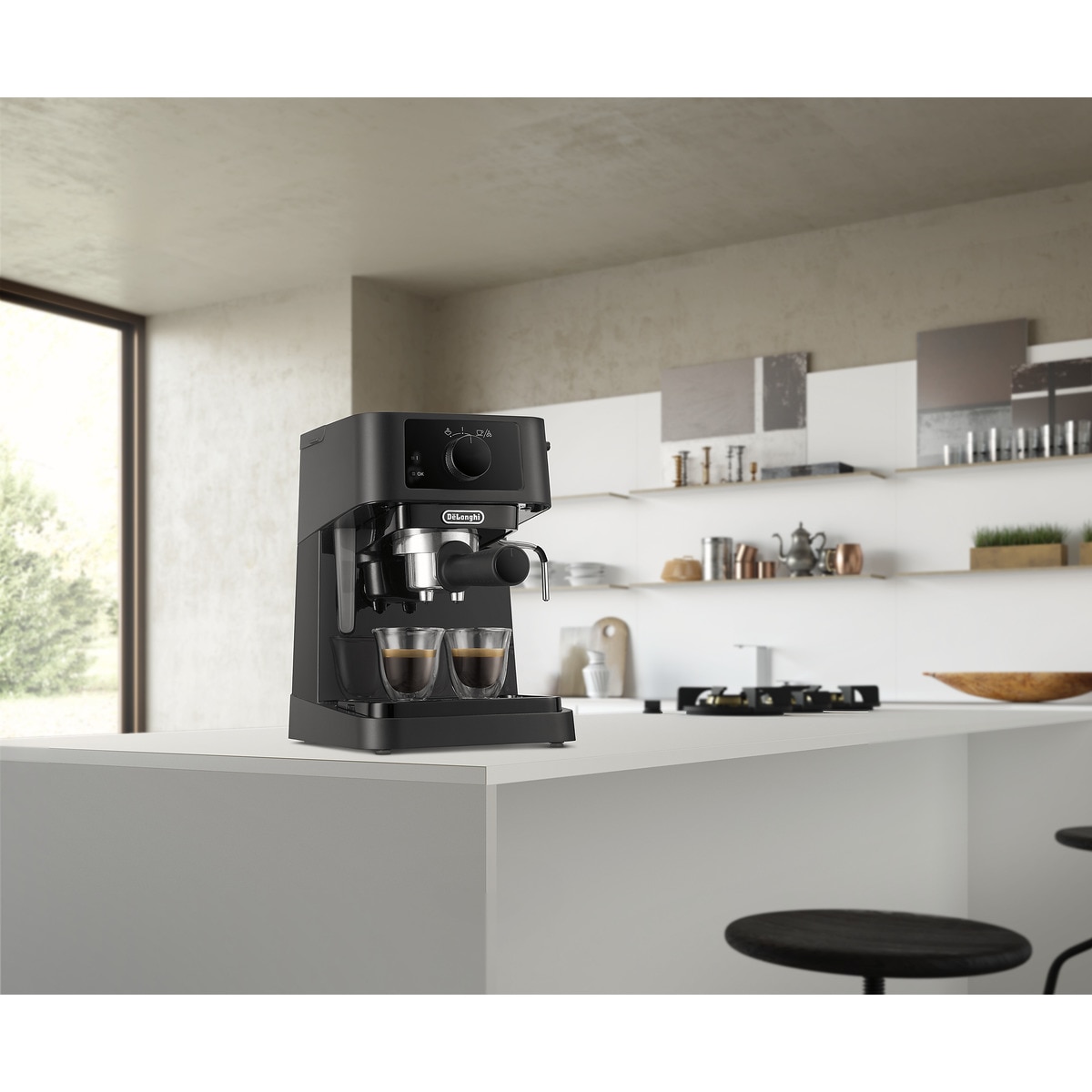Cafetera espresso De'Longhi EC230.BK bomba tradicional, con deposito de agua extraible Negro-7