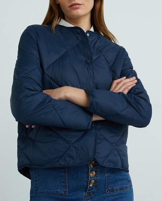 Imagen 0 de Chaqueta de mujer acolchada lisa