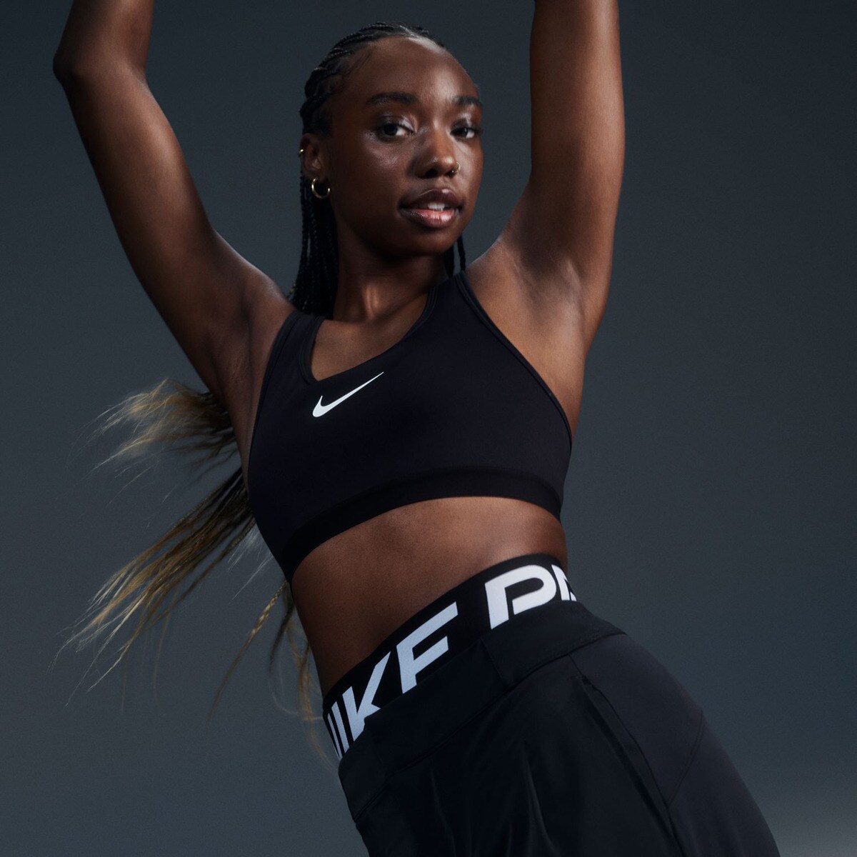 Top de mulher Swoosh Nike Preto-3