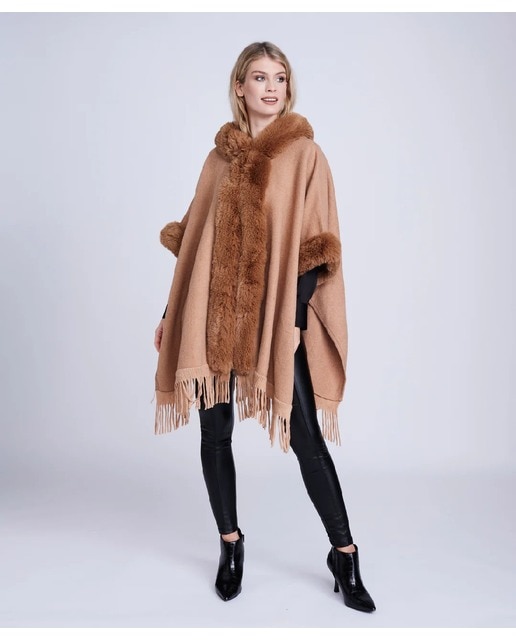 Imagem 0 de Capa de Tecido com Rebordo em Pelo - Camel