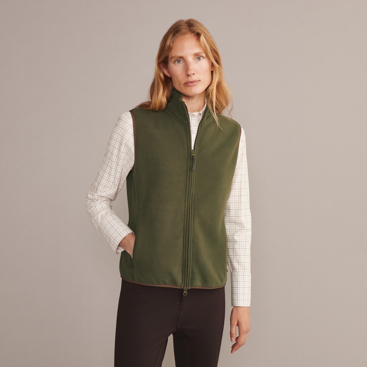 Colete Básico de Mulher com Forro Polar Verde-2
