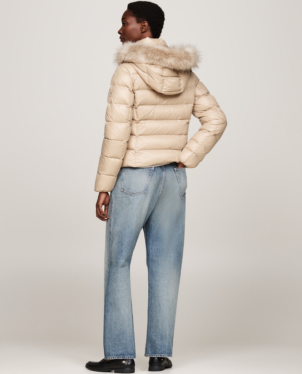 Casaco Tipo Blusão Acolchoado com Fecho de Correr e Capuz Bege-2