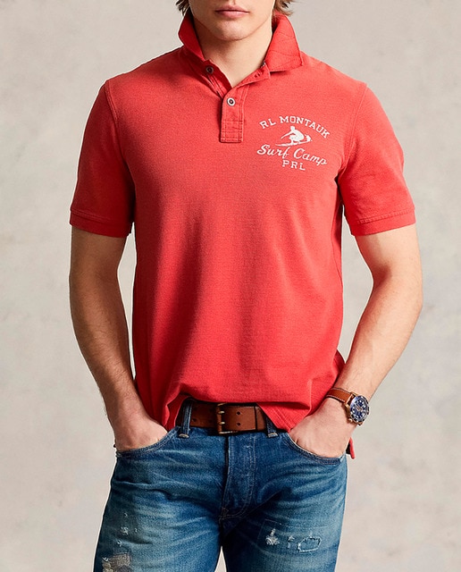 Imagen 0 de Polo de hombre regular fit con estampado trasero