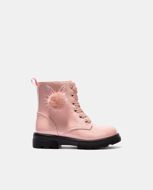 Imagen 0 de Botas de niña en rosa tipo militar con adorno de pompón