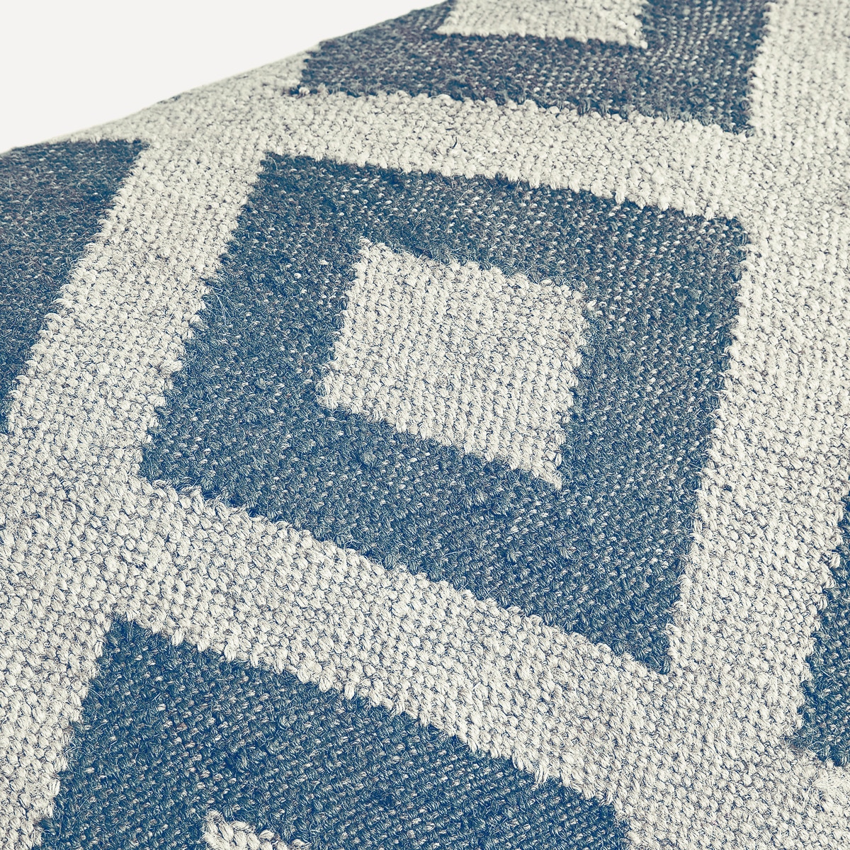 Banco de Madeira de Mangueira Estofado Kilim aos Losangos Delhi Bege / Azul-5