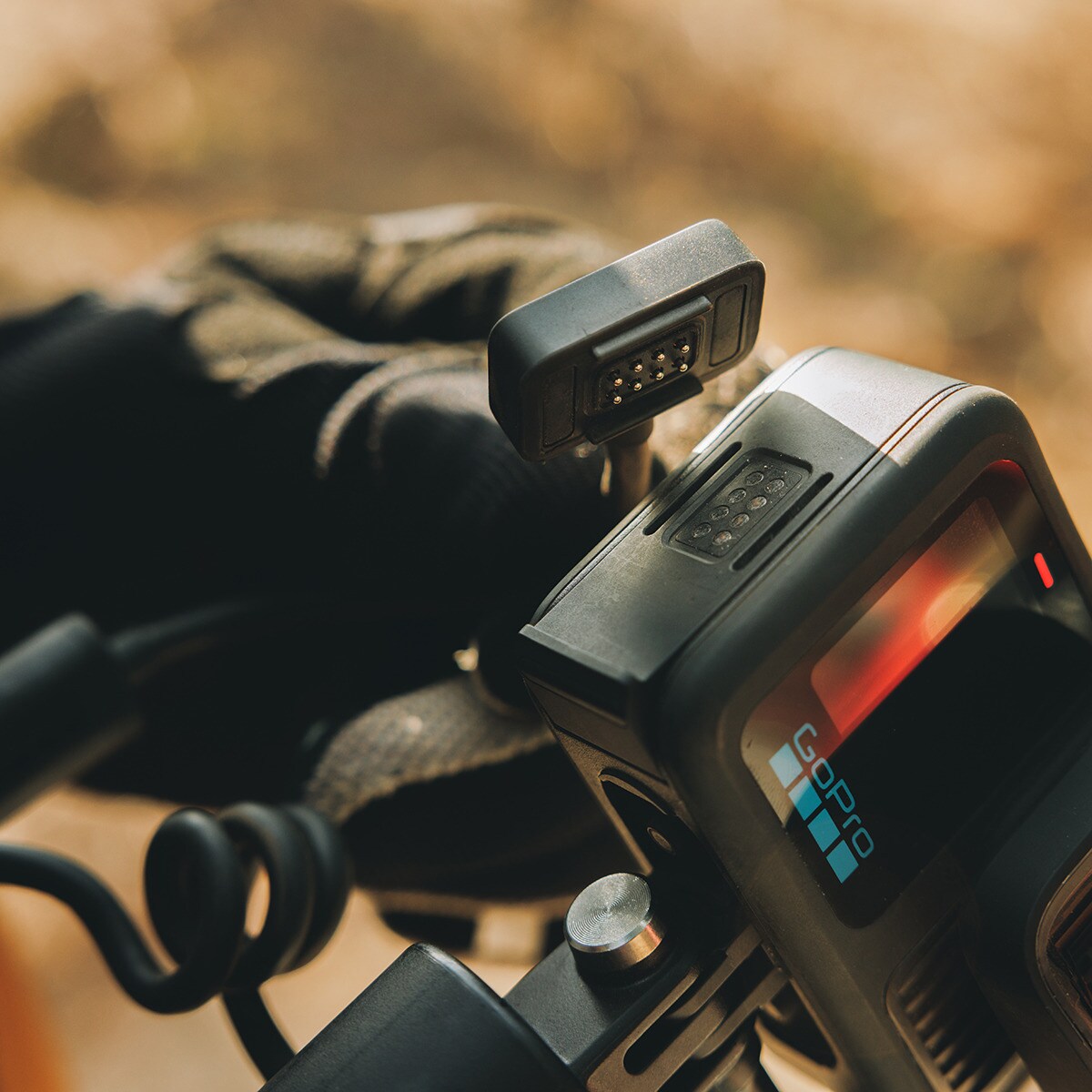 Kit de cable de alimentación y puerta magnética GoPro Contacto 7