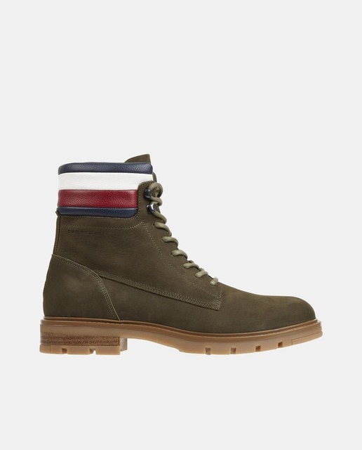Imagen 0 de Botas de hombre tipo militar en piel con branding y cierre de cordones