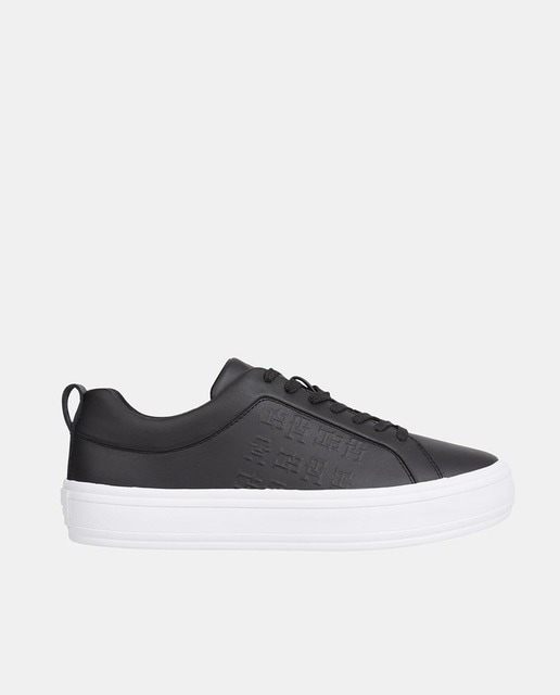 Imagen 0 de Zapatillas de mujer tipo casco bajas con monograma y suela volumen