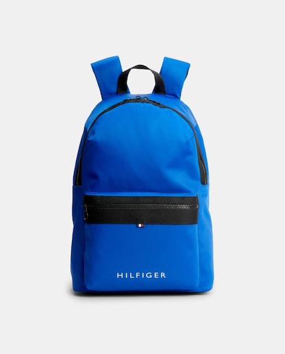 Imagen 0 de Mochila con bolsillo frontal y logotipo Hilfiger en la parte inferior