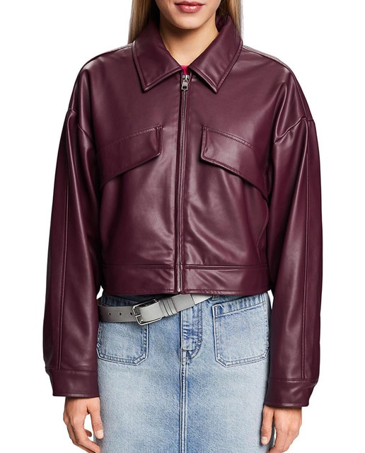 Imagen 0 de Cazadora de mujer corta efecto piel bolsillos