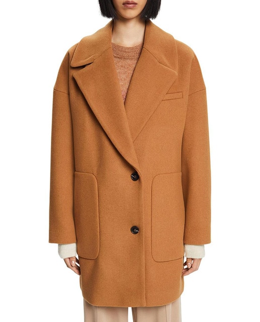 Imagen 0 de Abrigo de mujer con lana reciclada y solapas