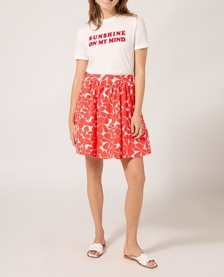 Falda corta mujer de forma acampanada — oferta en Primeriti