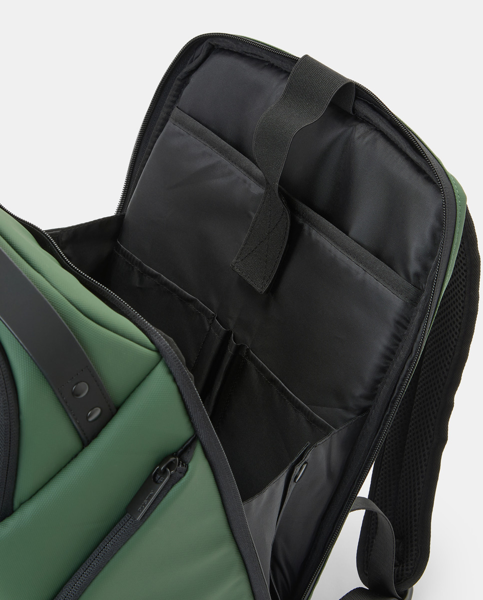 Mochila de Textura Engomada Verde-3