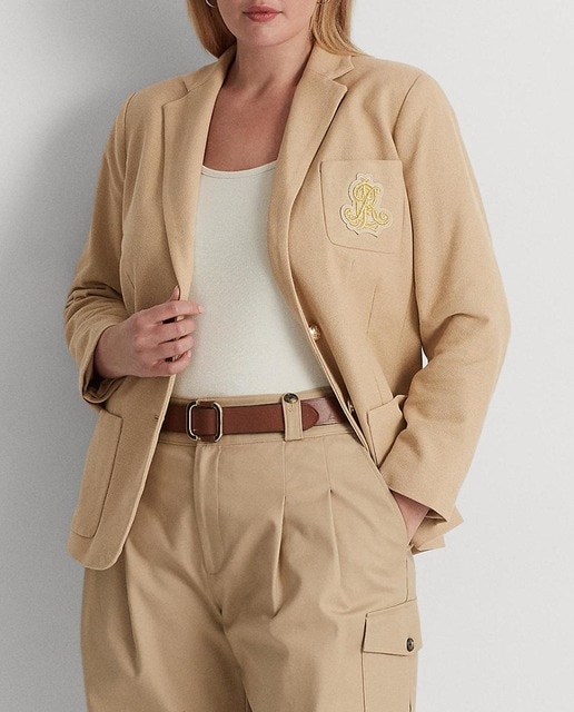 Imagen 0 de Blazer de mujer talla grande con bolsillos