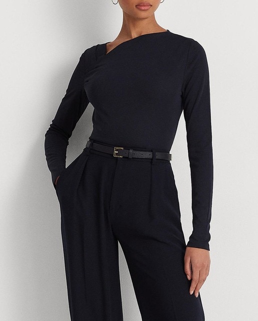 Imagen 0 de Camiseta de mujer de manga larga con cuello asimétrico