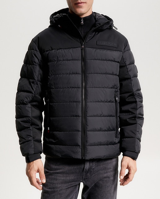 Imagen 0 de Cazadora de hombre acolchada con capucha