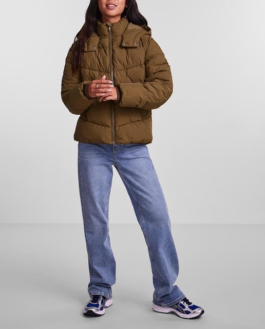 Imagen 0 de Abrigo acolchado de mujer sostenible