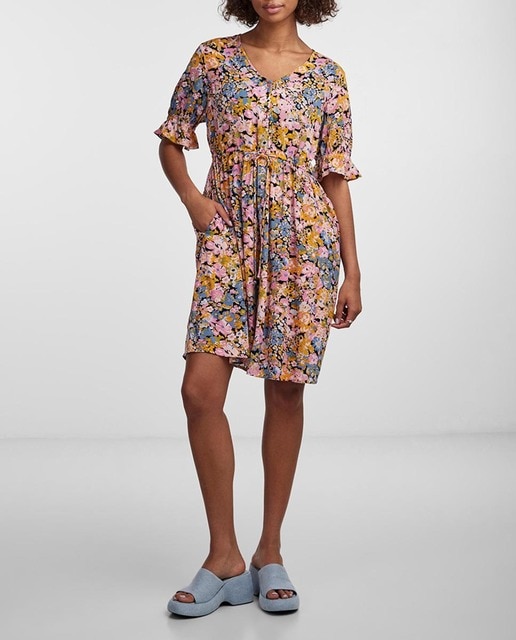 Imagen 0 de Vestido corto de manga corta con botones