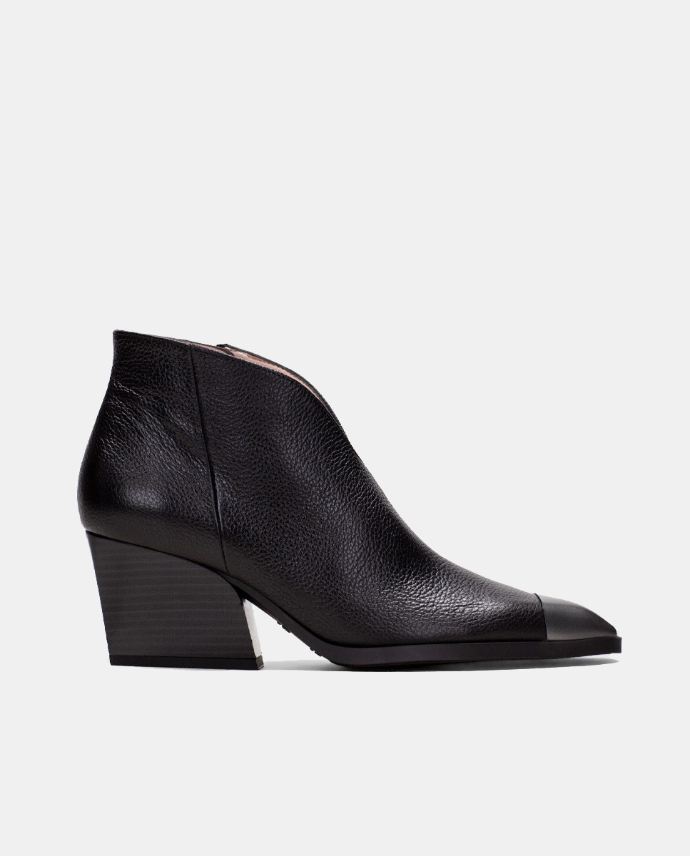 Botins com Biqueira Preto-1