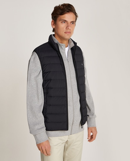 Chaleco hombre acolchado con cuello alto · Calvin Klein Jeans · El