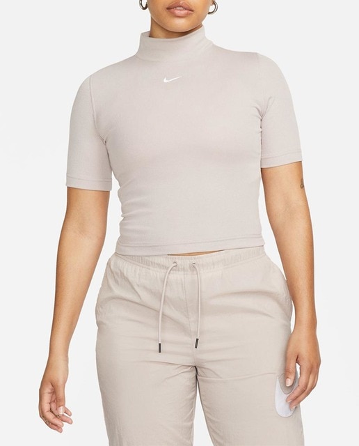 Imagen 0 de Camiseta de mujer Sportswear Essentials Nike