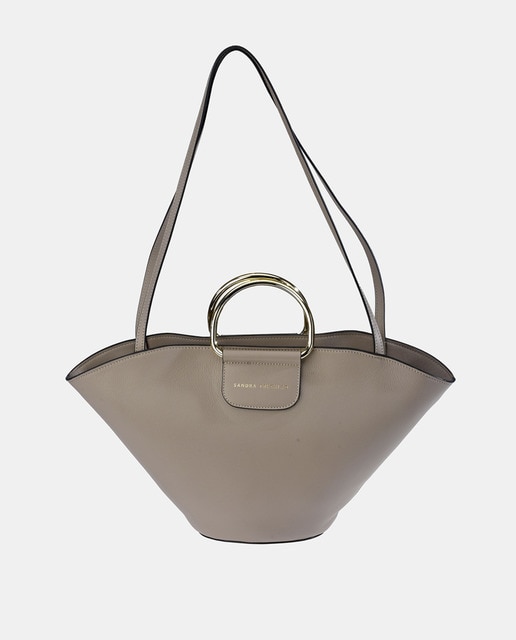 Imagem 0 de Mala Crossbody em Pele com Alças de Mão Metálicas - Preto