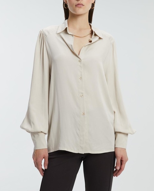 Imagen 0 de Camisa de mujer satinada en manga larga y cuello camisero