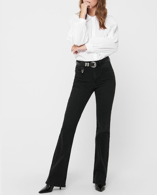 Imagen 0 de Vaquero de mujer tipo flared de tiro alto