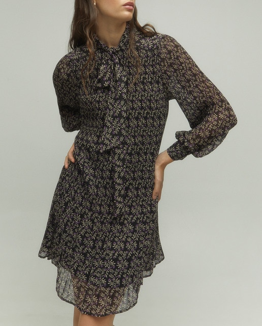 Imagen 0 de Vestido corto estampado plisado