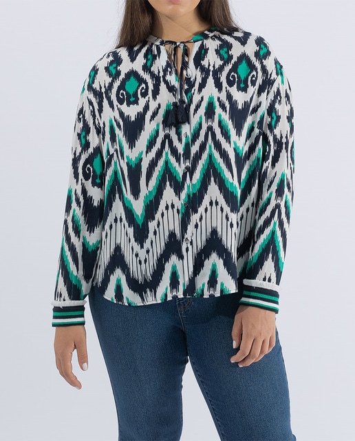 Imagen 0 de Blusa estampado ikat con puños combinados