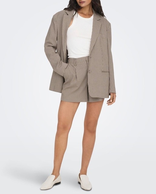 Imagen 0 de Pantalón chino corto de mujer con cintura alta