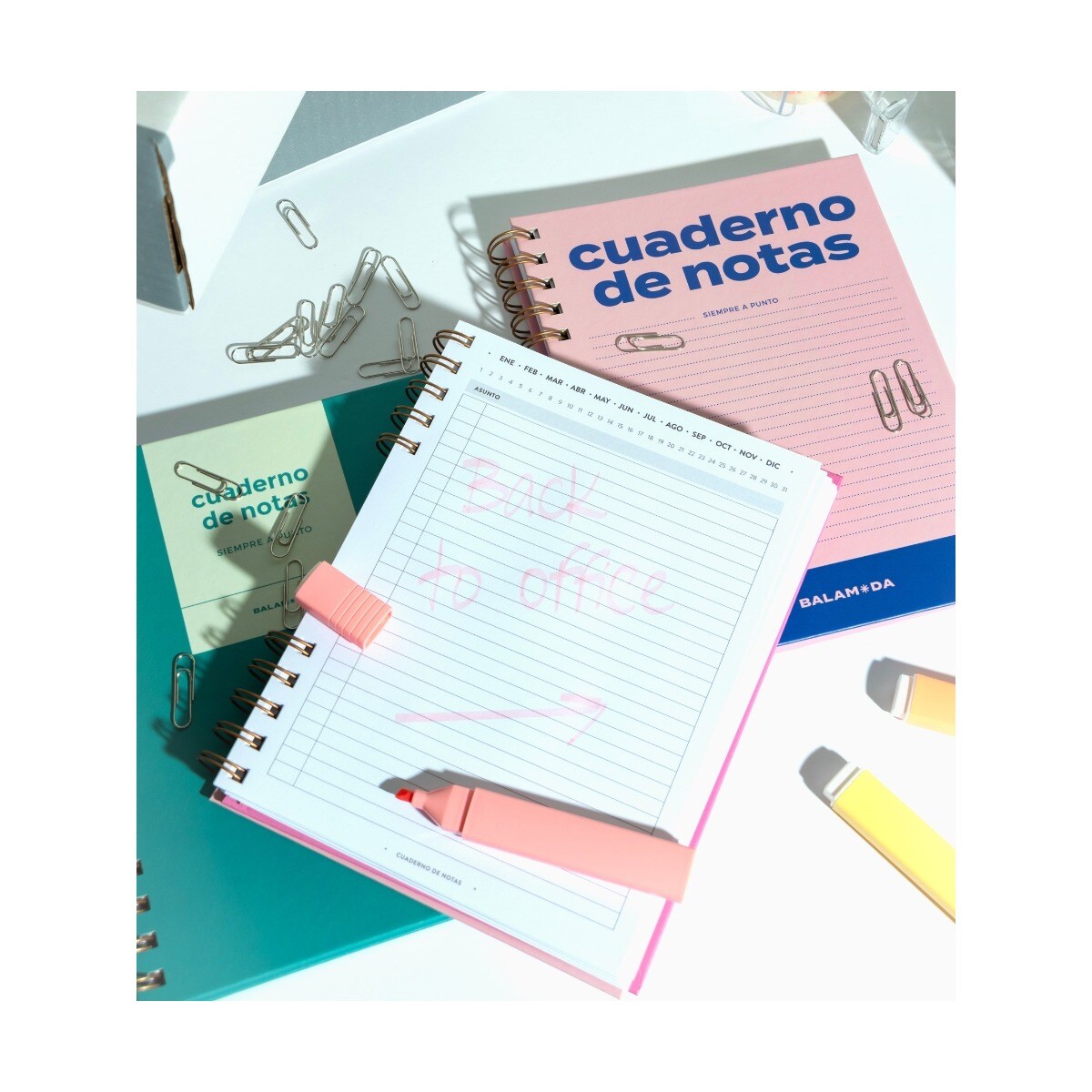 Cuaderno de notas rose Sky de Balamoda rosa y azul 4
