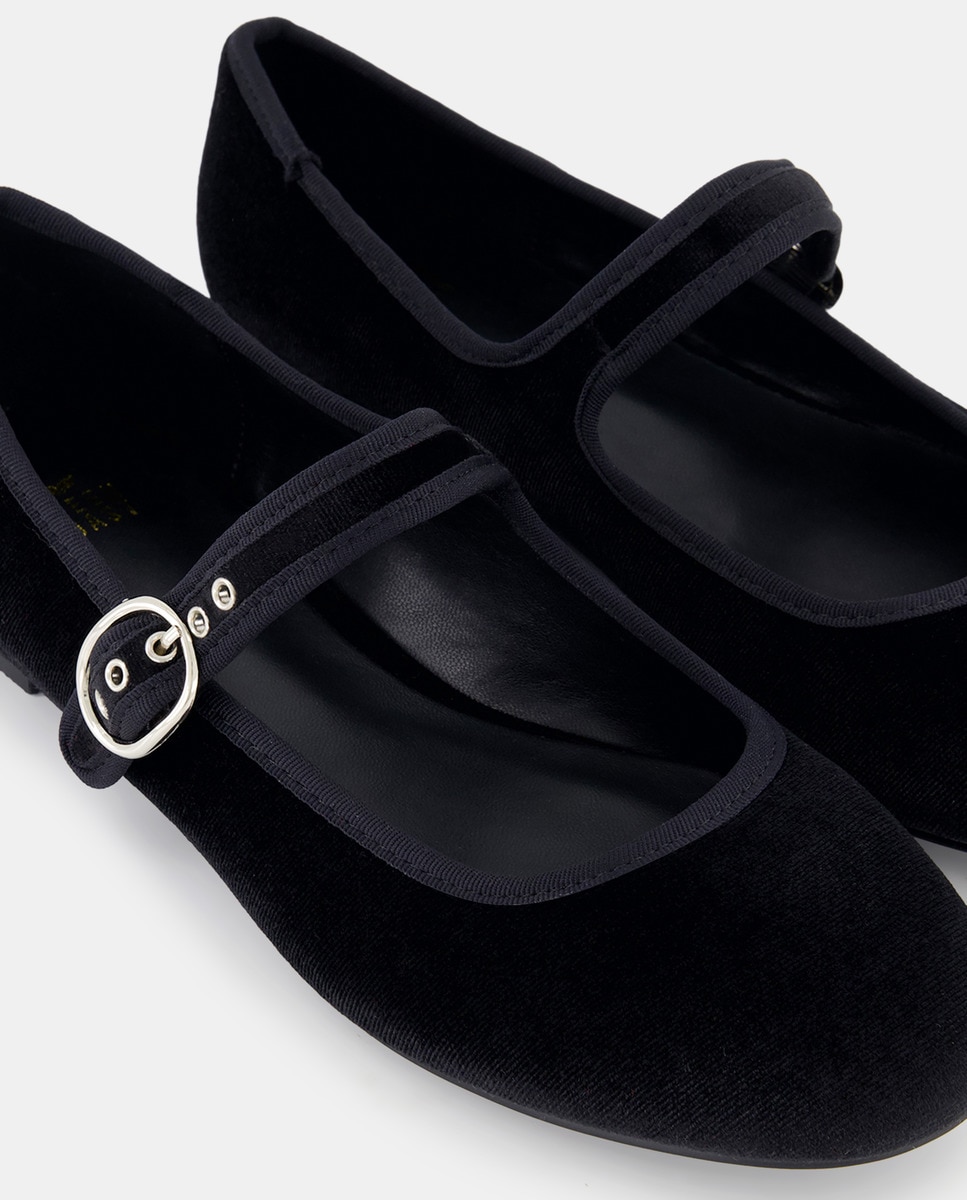 Sapatos de Presilha em Veludo com Presilha Preto-5