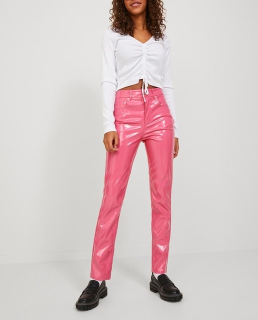 Imagen 0 de Pantalón slim de efecto piel de mujer