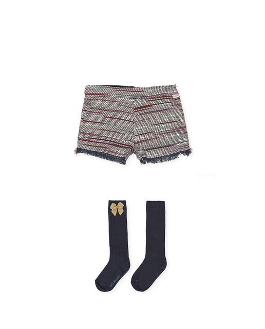 Imagen 0 de Short de niña en carmín de tweed con calcetines a juego