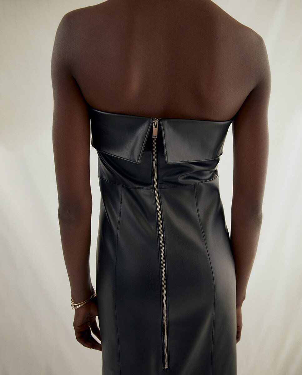 Vestido com Decote Caicai Preto-5