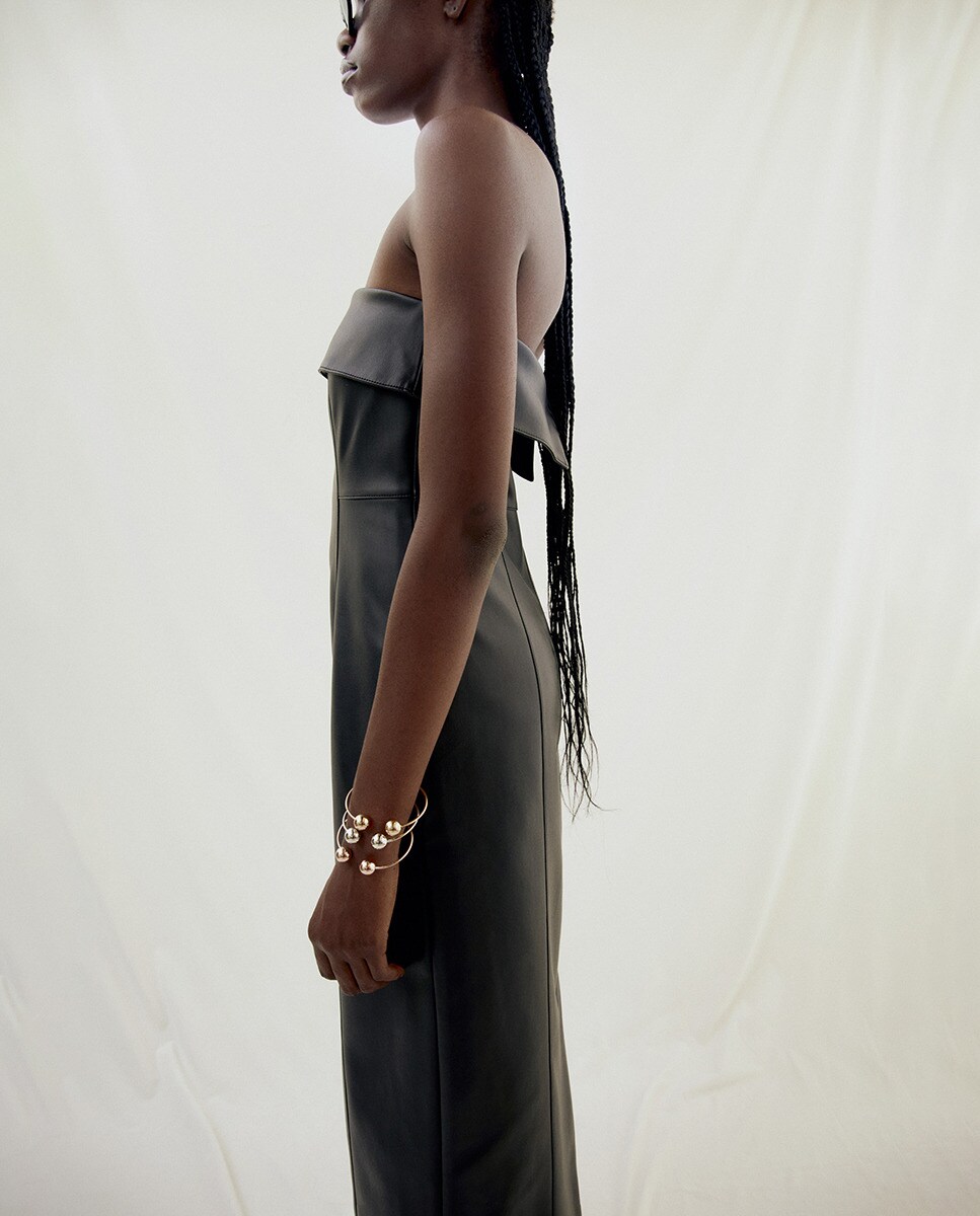 Vestido com Decote Caicai Preto-4