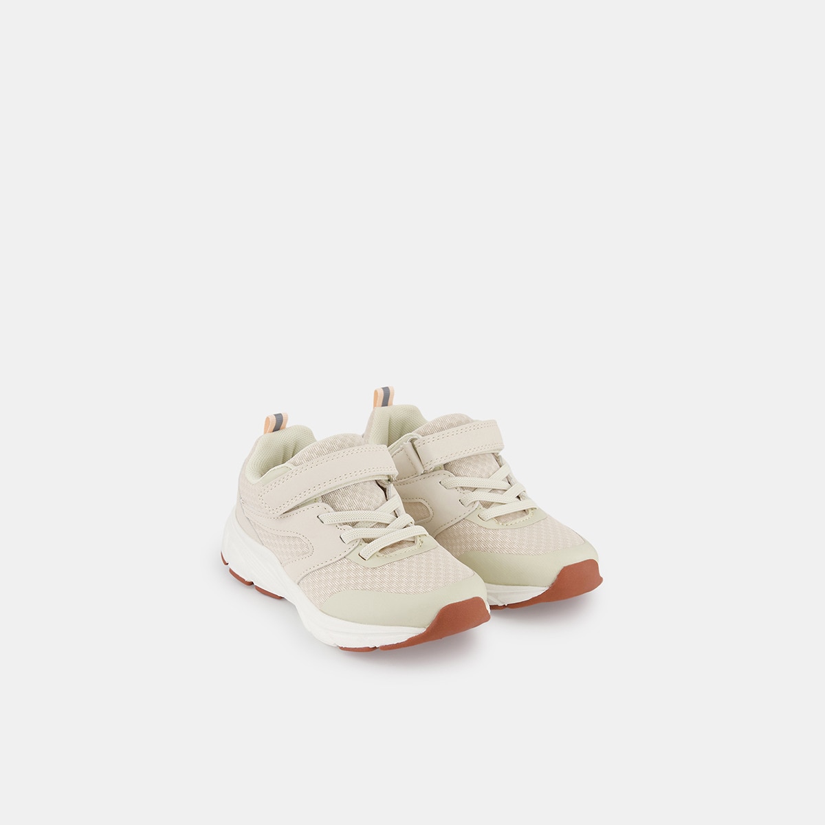 Zapatilla deportiva con velcro y cordones de niña · Unit · El