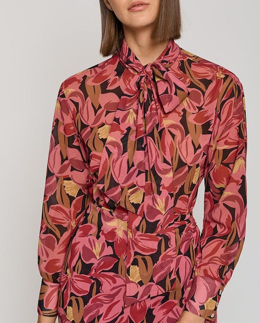 Imagen 0 de Camisa de mujer manga larga con lazada crepe Georgette floral grande